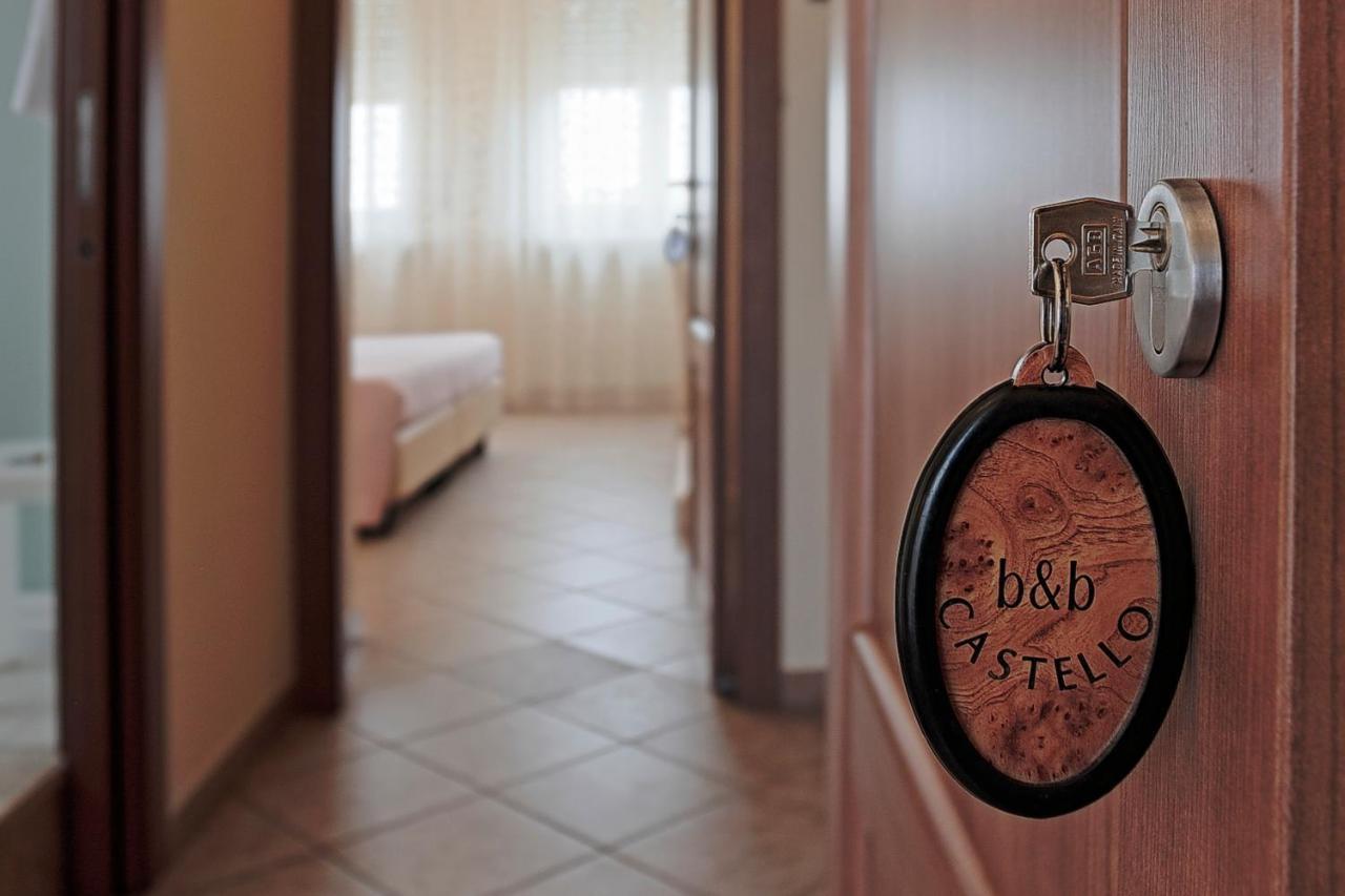 Il Castello Guest House Сассарі Екстер'єр фото